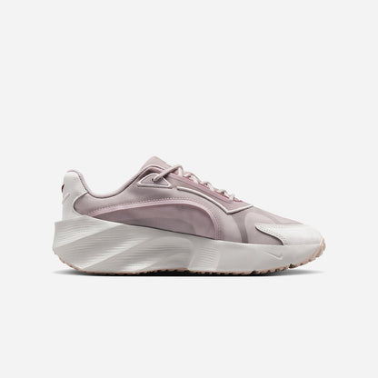 Nike Aura Edge HQ7025-001
