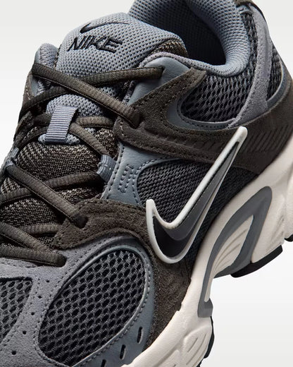 Nike v5 RNR Suede